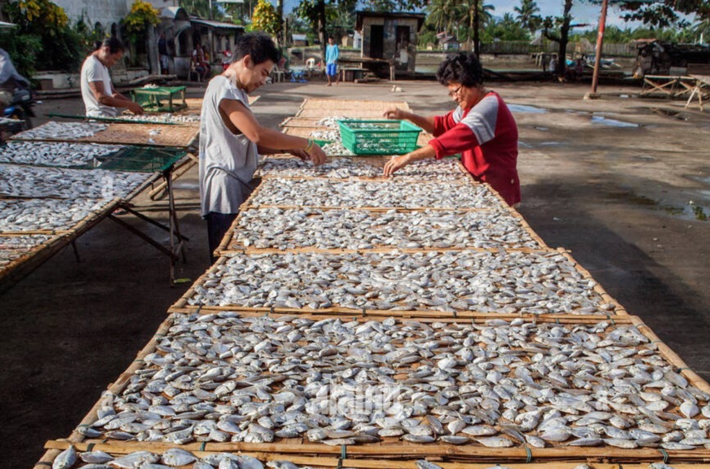 Sa ilalim ng araw sa Cadiz, unti-unting natutuyo ang pag-asa